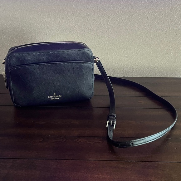 kate spade Handbags - Kate Spade Women's New York Lauryn Camera Bag - Black